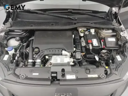 Photo 43 Peugeot 208  PureTech 100 S&S BVM6