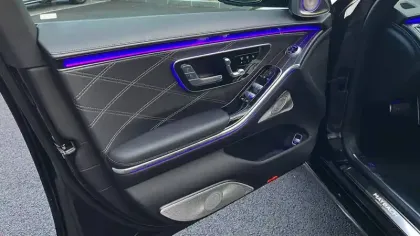 Photo 10 Mercedes CLA sse S Maybach 580 e 9G-Tronic 4-Matic