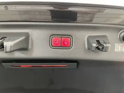 Photo 75 Mercedes CLA sse S Maybach 580 e 9G-Tronic 4-Matic