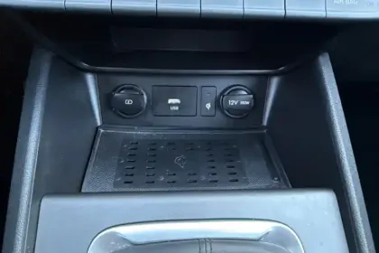 Photo 103 Hyundai Kona  1.0 T-GDi 120 Hybrid 48V