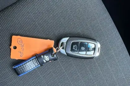 Photo 76 Hyundai Kona  1.0 T-GDi 120 Hybrid 48V