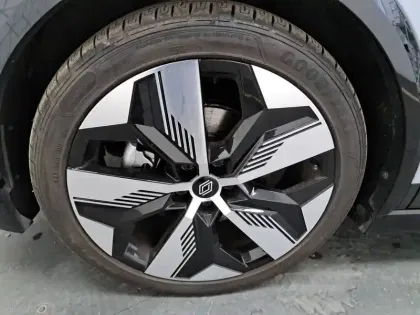 Photo 16 Renault Megane Gén. V (BCB) Ph1 Evo Techno 5