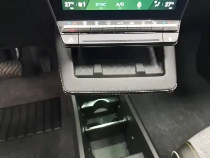 Photo 36 Renault Megane Gén. V (BCB) Ph1 Evo Techno 5