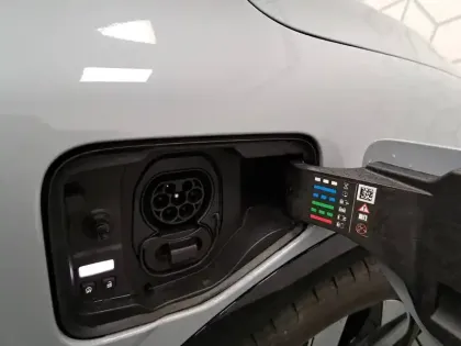 Photo 64 Renault Megane  E-Tech 220 ch autonomie confort GSR2