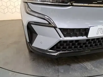 Photo 52 Renault Megane  E-Tech 220 ch autonomie confort GSR2