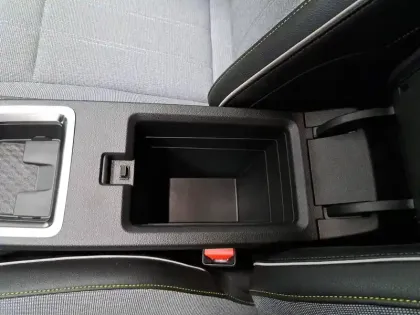 Photo 33 Renault Megane Gén. V (BCB) Ph1 Evo Techno 5