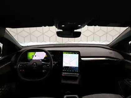 Photo 87 Renault Megane  E-Tech 220 ch autonomie confort GSR2