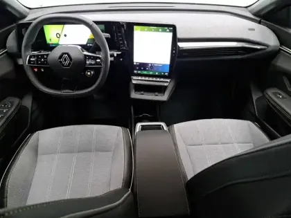 Photo 130 Renault Megane  E-Tech 220 ch autonomie confort GSR2