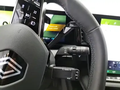 Photo 73 Renault Megane  E-Tech 220 ch autonomie confort GSR2