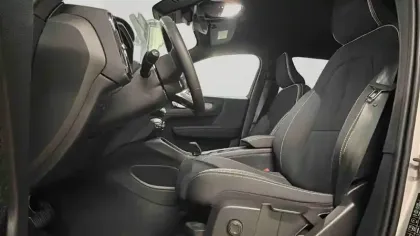 Photo 11 Volvo Xc40  B3 163 ch DCT7