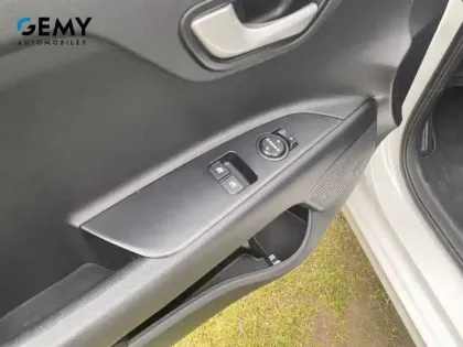 Photo 43 Kia Rio  1.2L 84 ch ISG