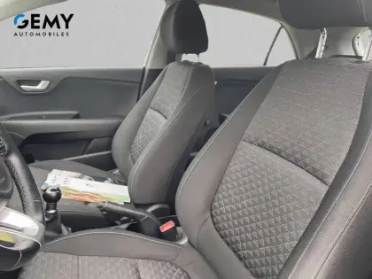 Photo 24 Kia Rio  1.2L 84 ch ISG