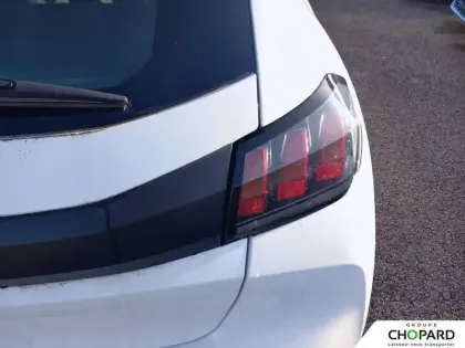 Photo 22 Peugeot 208  PureTech 75 S&S BVM5