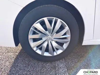 Photo 20 Peugeot 208  PureTech 75 S&S BVM5