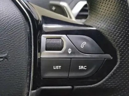 Photo 99 Peugeot 3008  Hybrid 225 e-EAT8