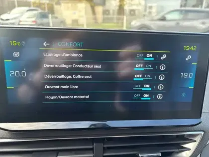 Photo 44 Peugeot 3008  Hybrid 225 e-EAT8