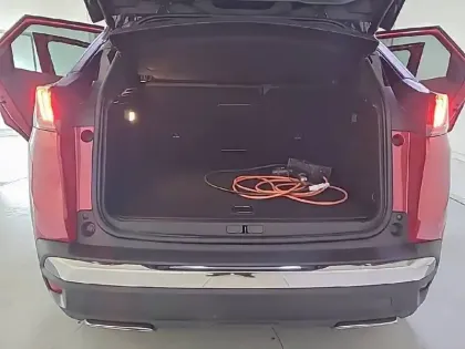 Photo 77 Peugeot 3008  Hybrid 225 e-EAT8