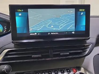 Photo 90 Peugeot 3008  Hybrid 225 e-EAT8