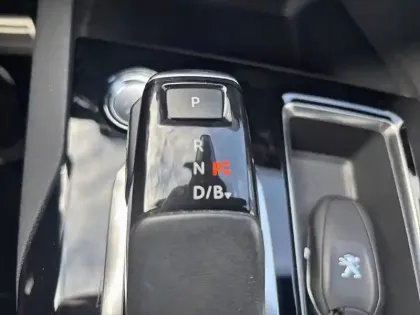 Photo 13 Peugeot 3008 Gén. II Ph2 GT 5