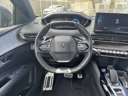 Photo 56 Peugeot 3008  Hybrid 225 e-EAT8