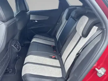 Photo 59 Peugeot 3008  Hybrid 225 e-EAT8