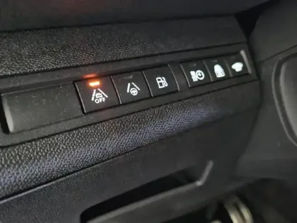 Photo 100 Peugeot 3008  Hybrid 225 e-EAT8