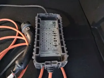 Photo 103 Peugeot 3008  Hybrid 225 e-EAT8