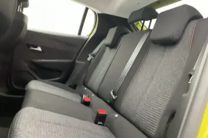 Photo 32 Peugeot 208 Gén. II Ph2 Style 5