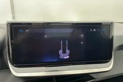 Photo 18 Peugeot 208 Gén. II Ph2 Style 5