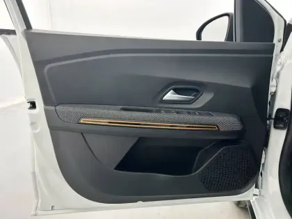 Photo 37 Dacia Sandero  ECO-G 100 - 22