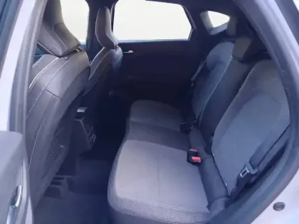 Photo 11 Renault Captur  E-Tech full hybrid 145 ch