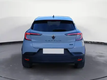 Photo 6 Renault Captur  E-Tech full hybrid 145 ch