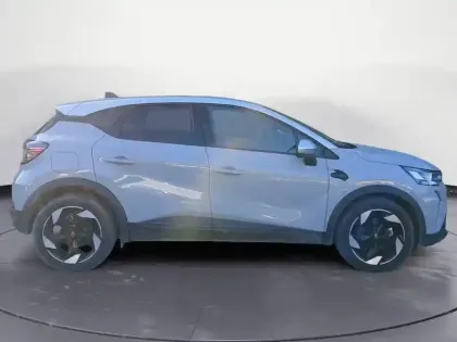 Photo 7 Renault Captur  E-Tech full hybrid 145 ch