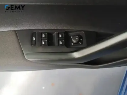 Photo 31 Volkswagen Polo  1.0 TSI 95 S&S DSG7