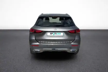 Photo 43 Mercedes GLA  180 7G-DCT