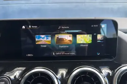 Photo 31 Mercedes GLA  180 7G-DCT