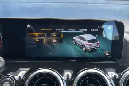 Photo 34 Mercedes GLA  180 7G-DCT