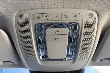 Photo 32 Mercedes GLA  180 7G-DCT