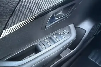 Photo 20 Peugeot 208 Gén. II Ph2 Allure 5