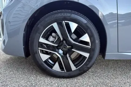 Photo 11 Peugeot 208 Gén. II Ph2 Allure 5