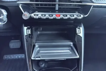 Photo 26 Peugeot 208 Gén. II Ph2 Allure 5