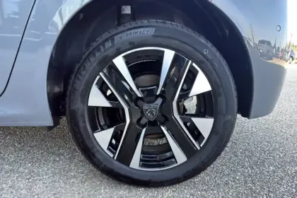 Photo 12 Peugeot 208 Gén. II Ph2 Allure 5