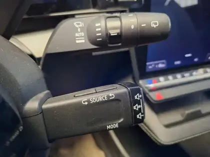 Photo 38 Renault Megane  E-Tech EV60 130ch super charge