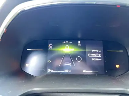 Photo 66 Renault Captur  E-Tech full hybrid 145 ch