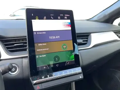 Photo 61 Renault Captur  E-Tech full hybrid 145 ch