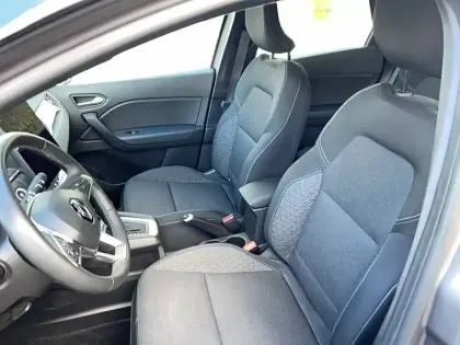 Photo 58 Renault Captur  E-Tech full hybrid 145 ch