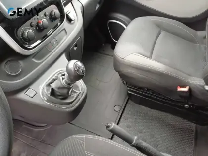 Photo 26 Renault Trafic  FGN L1H1 1000 KG DCI 145 ENERGY E6