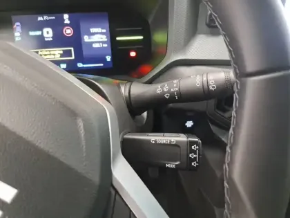 Photo 41 Dacia Duster  Hybrid 140