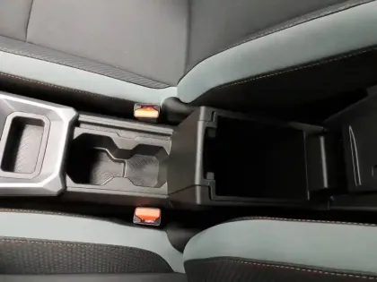 Photo 30 Dacia Duster  Hybrid 140