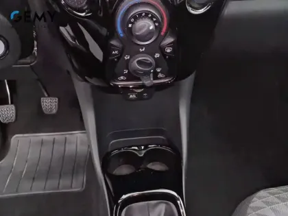 Photo 13 Peugeot 108  VTi 72ch S&S BVM5